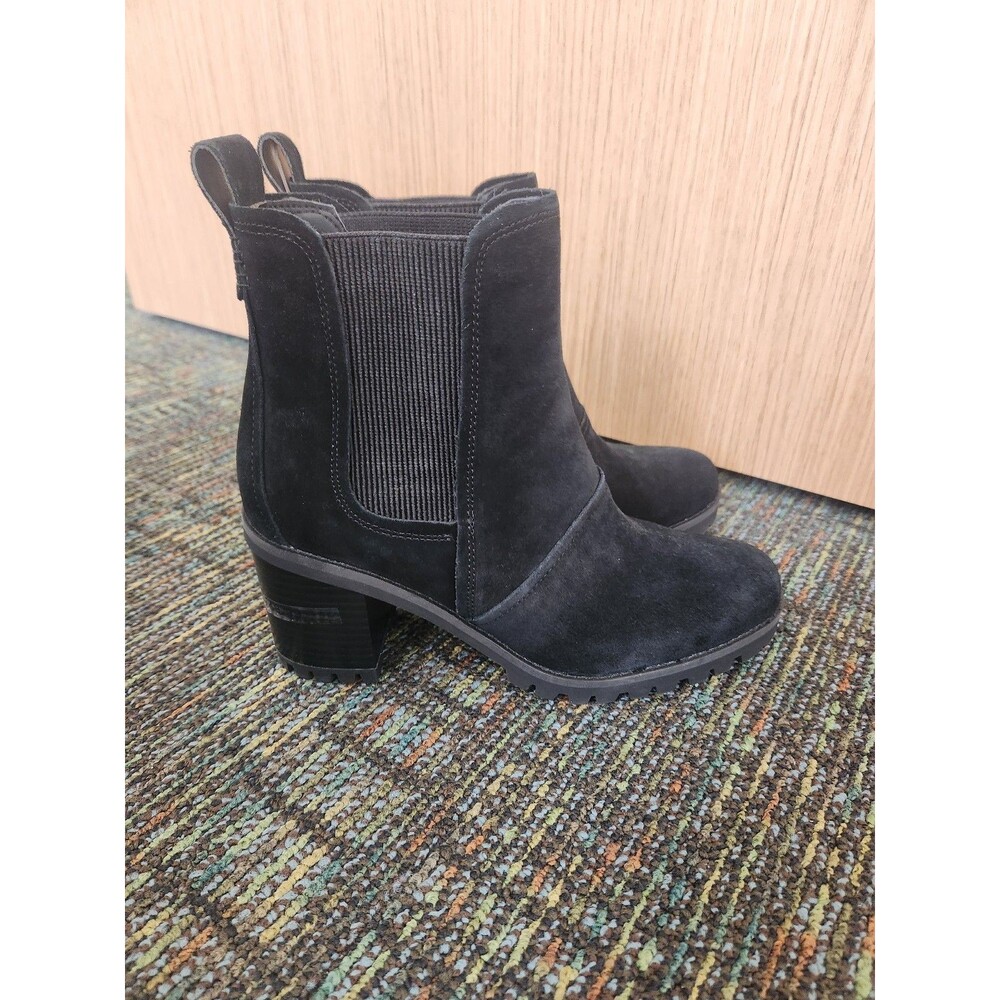 Ugg Australia "Hazel" Black Mole Suede Heeled Ankle Boots Size 8